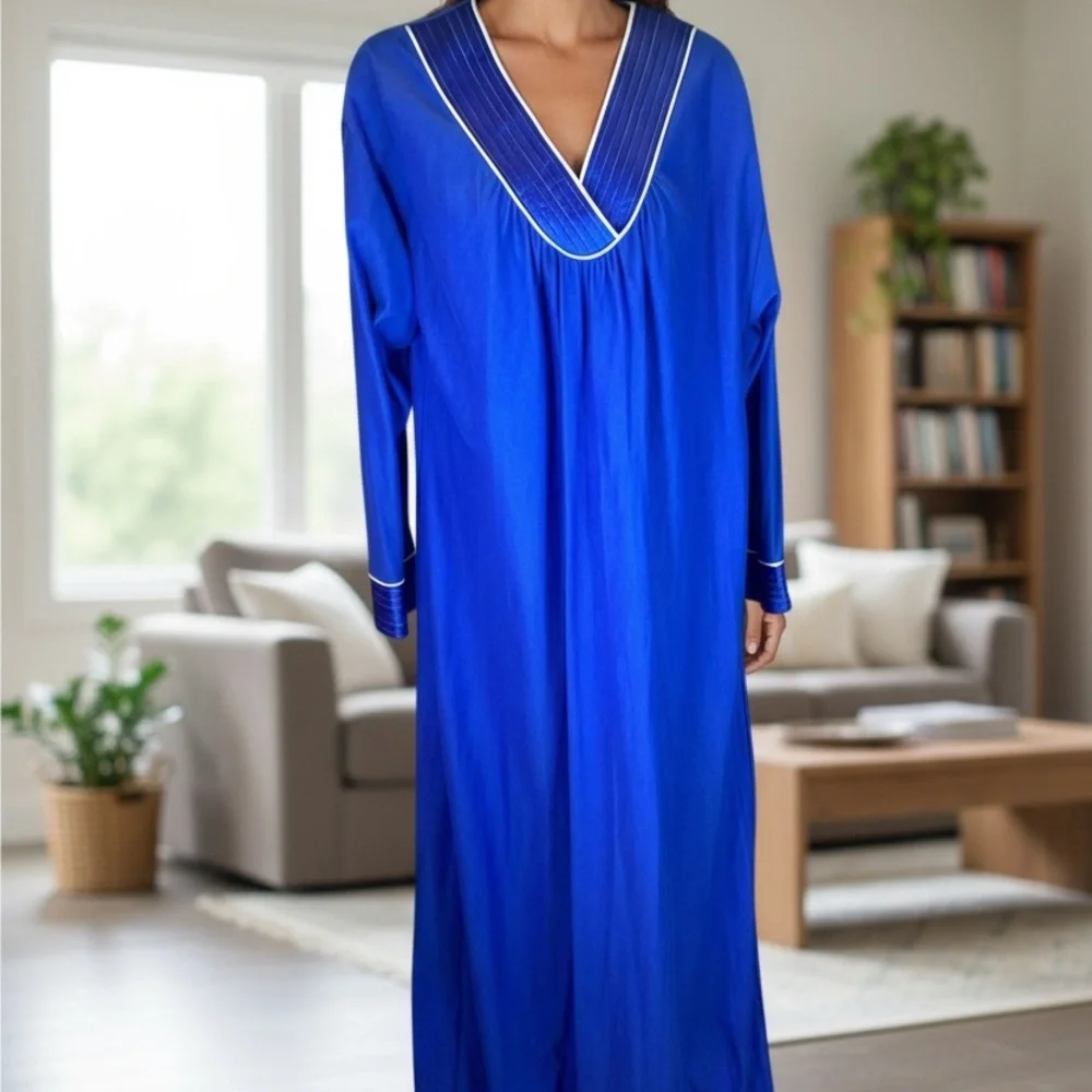 Vintage Vanity Fair Royal Blue Long Nightgown – Size S – Made in USA